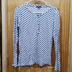 Gap womens long sleeve S black and white hearts